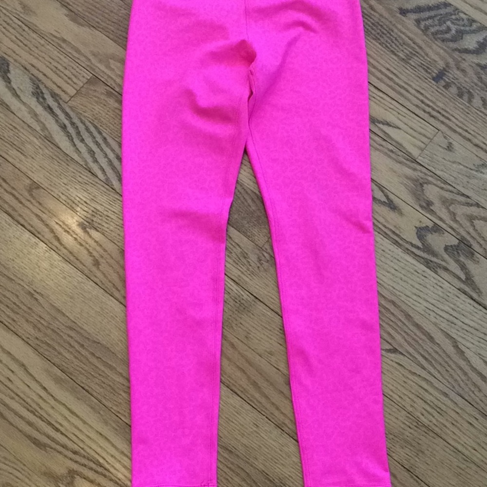 Zyia Hot Pink Leopard light n tight hi-rise 7/8 Leggings - Picture 4 of 5